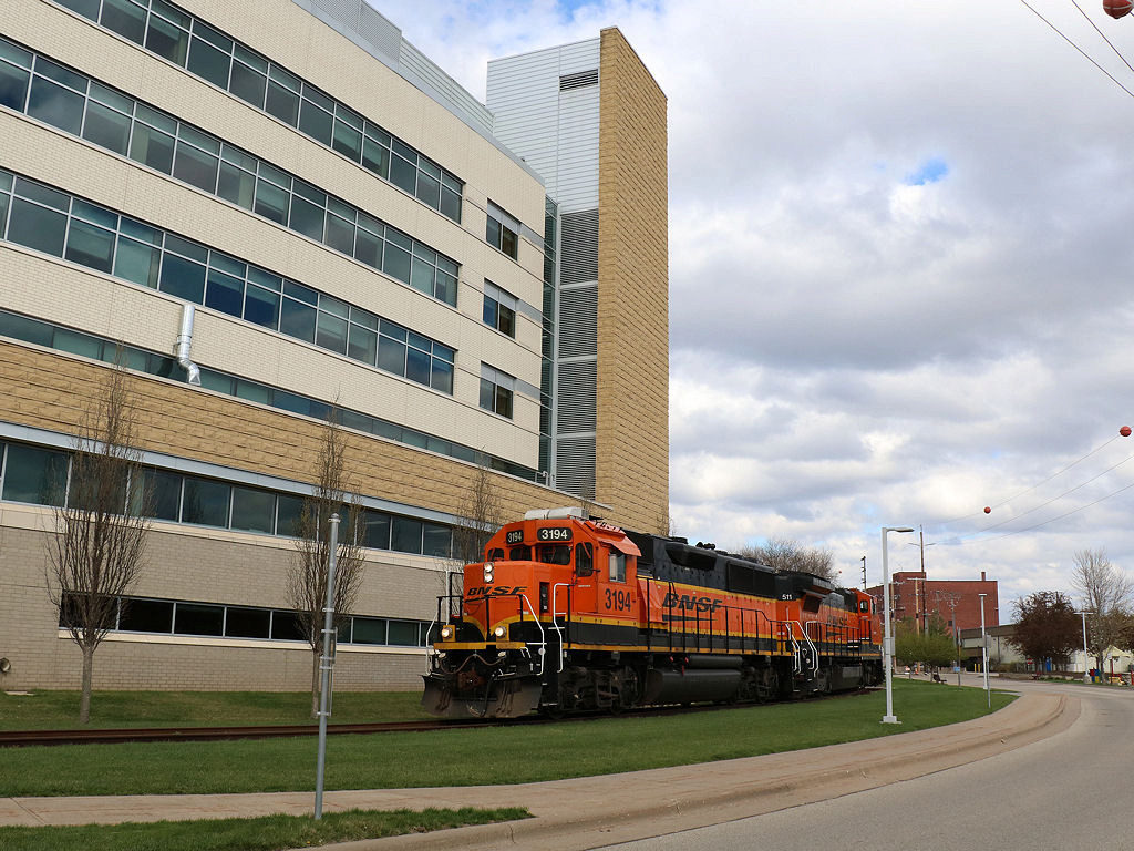 BNSF 3194